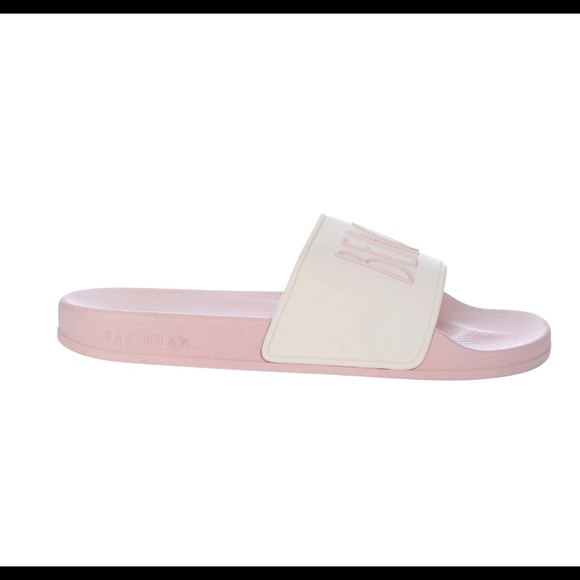 Rae Dunn Slides ☀️🌊👙 - Picture 2 of 4